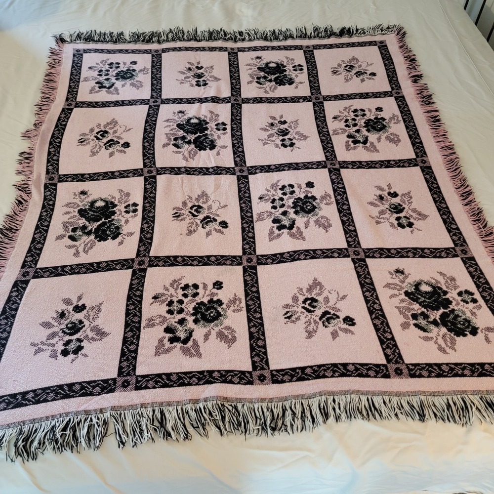 Cottagecore Rose Floral Pink Black Tapestry Throw Blanket Fringe 50x56 Grandma